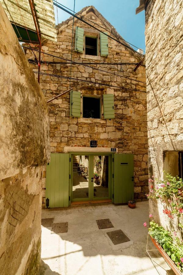 Stone House Kala Villa Kastela Bagian luar foto